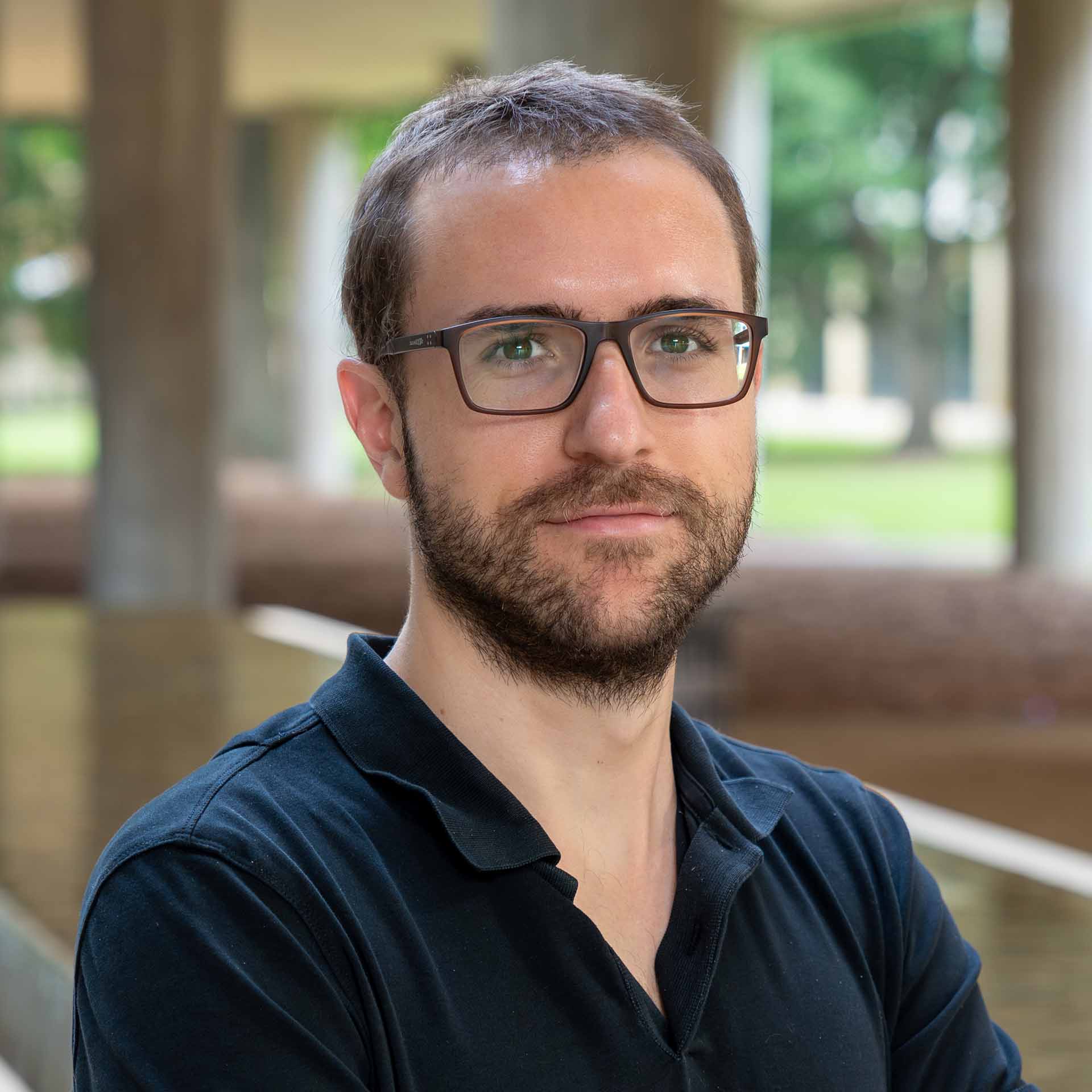 Alt text for Image 1